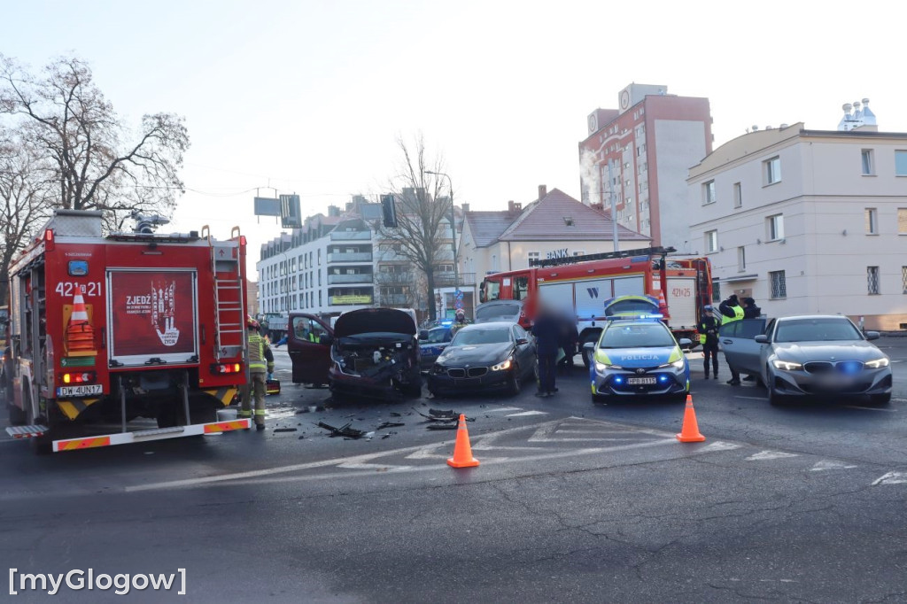 Kolizja BMW z Renault