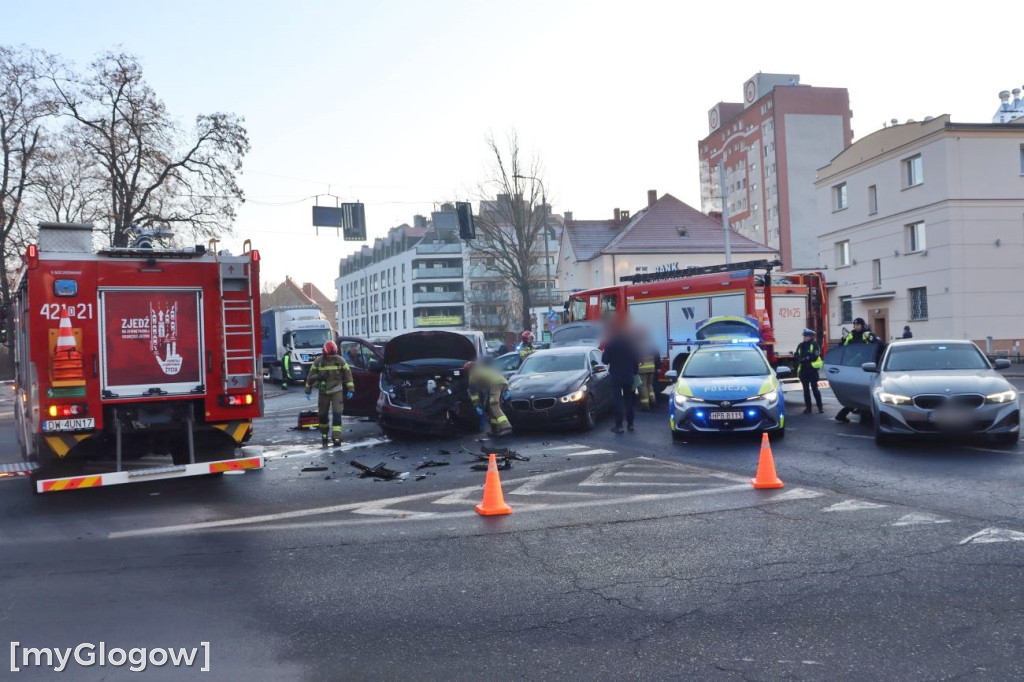 Kolizja BMW z Renault