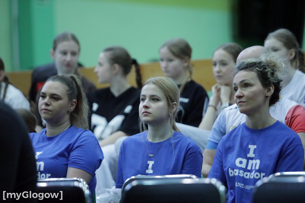 Charytatywny turniej w piłkę siatkową w Głogowie