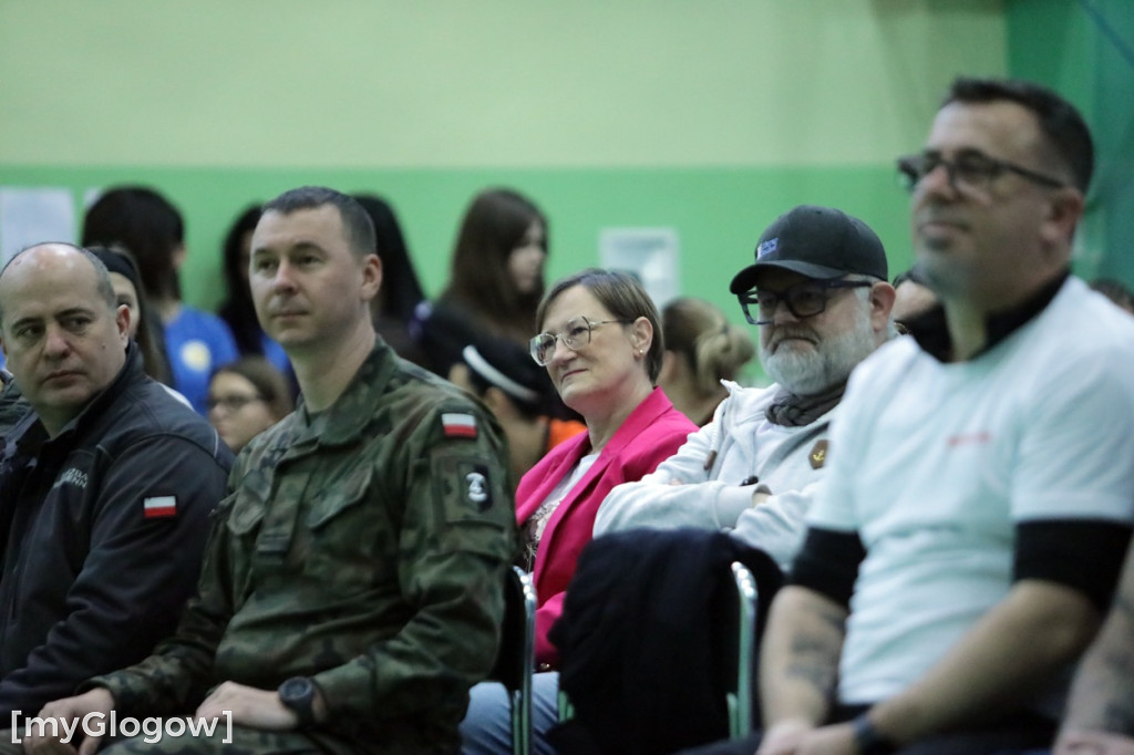 Charytatywny turniej w piłkę siatkową w Głogowie