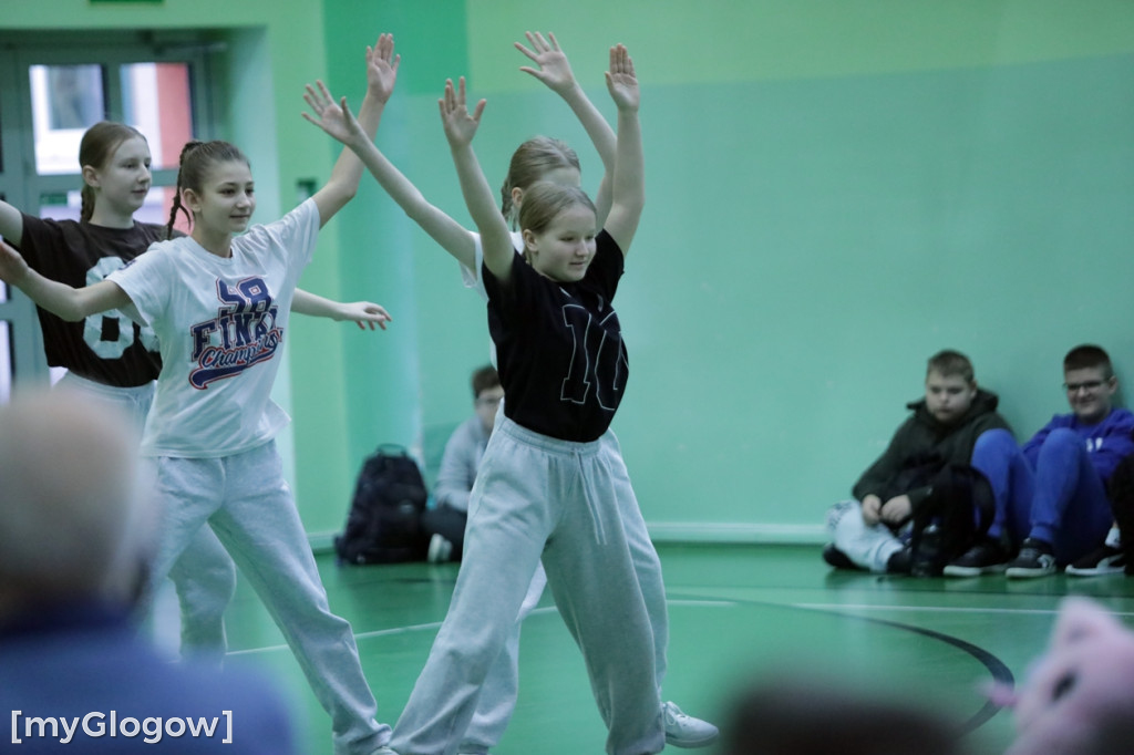 Charytatywny turniej w piłkę siatkową w Głogowie