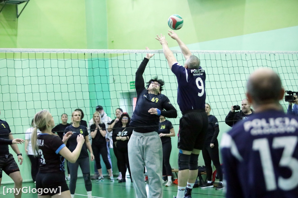 Charytatywny turniej w piłkę siatkową w Głogowie