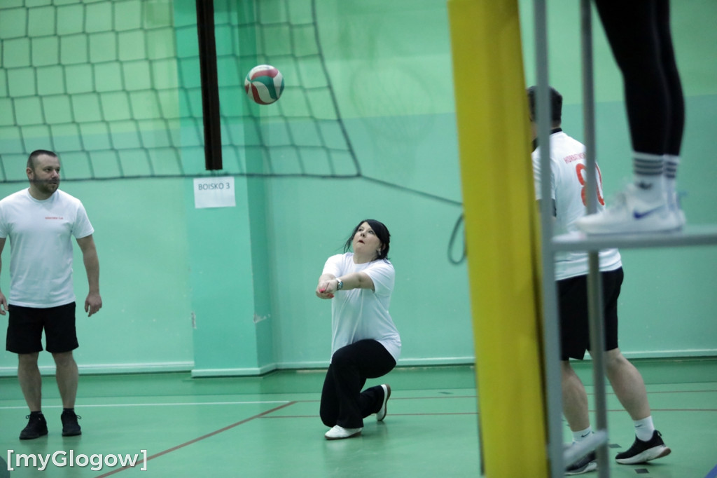 Charytatywny turniej w piłkę siatkową w Głogowie