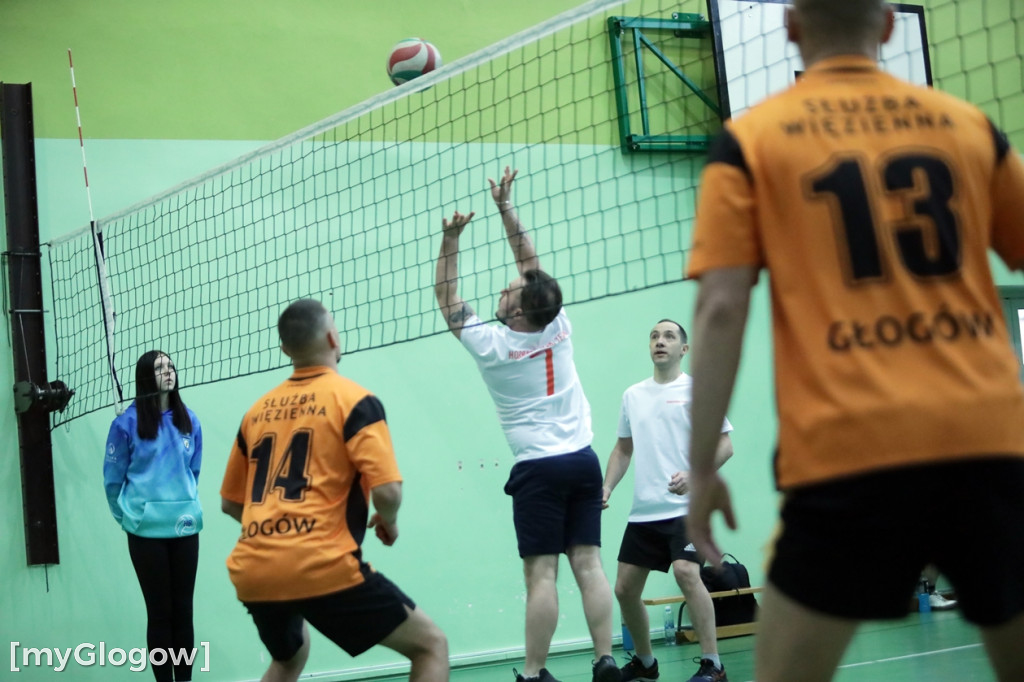 Charytatywny turniej w piłkę siatkową w Głogowie