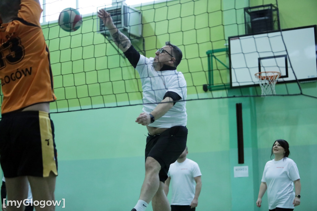 Charytatywny turniej w piłkę siatkową w Głogowie