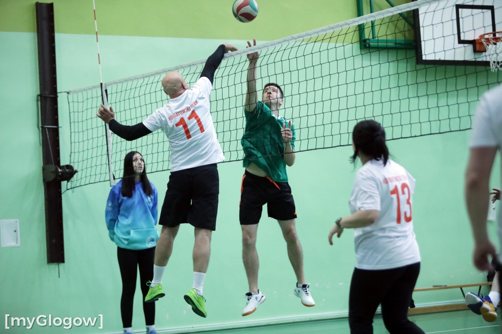 Charytatywny turniej w piłkę siatkową w Głogowie