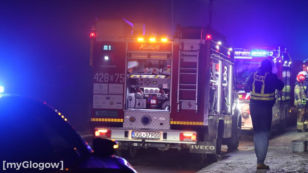 Ciężarówka w rowie pod Głogowem