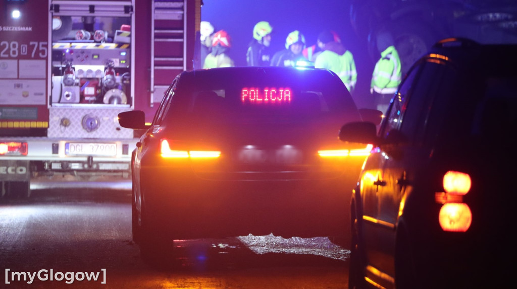 Ciężarówka w rowie pod Głogowem