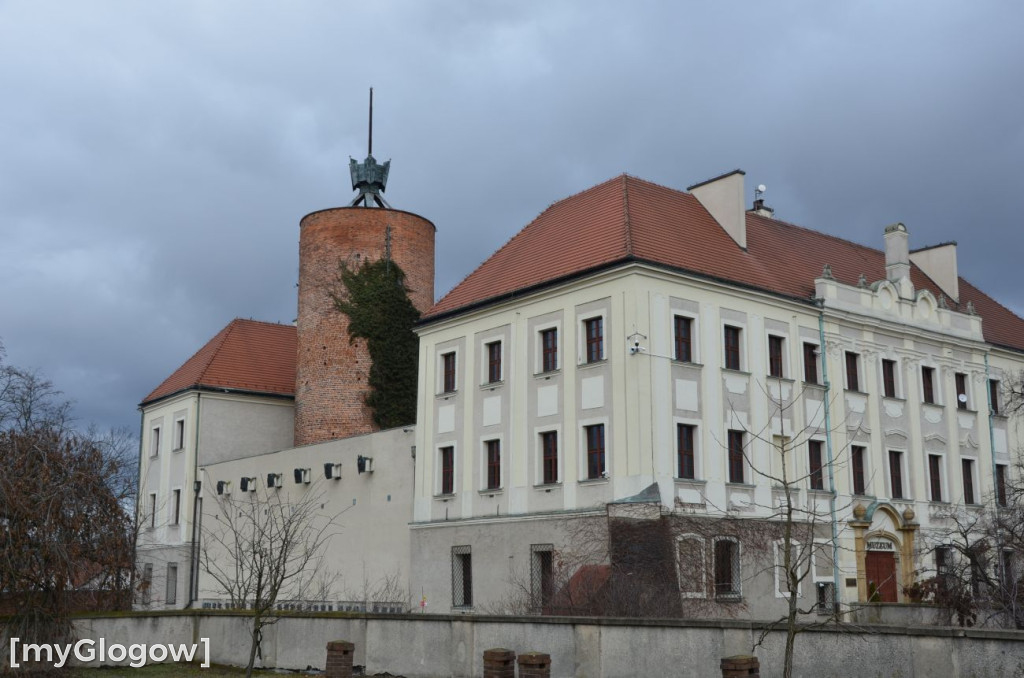 Zima w Twierdzy Głogów - wejście na dwie wieże