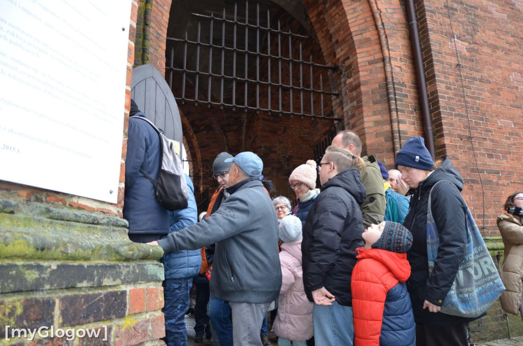 Zima w Twierdzy Głogów - wejście na dwie wieże