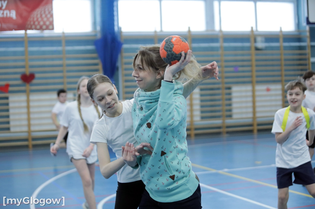 Walentynkowe granie na parkiecie