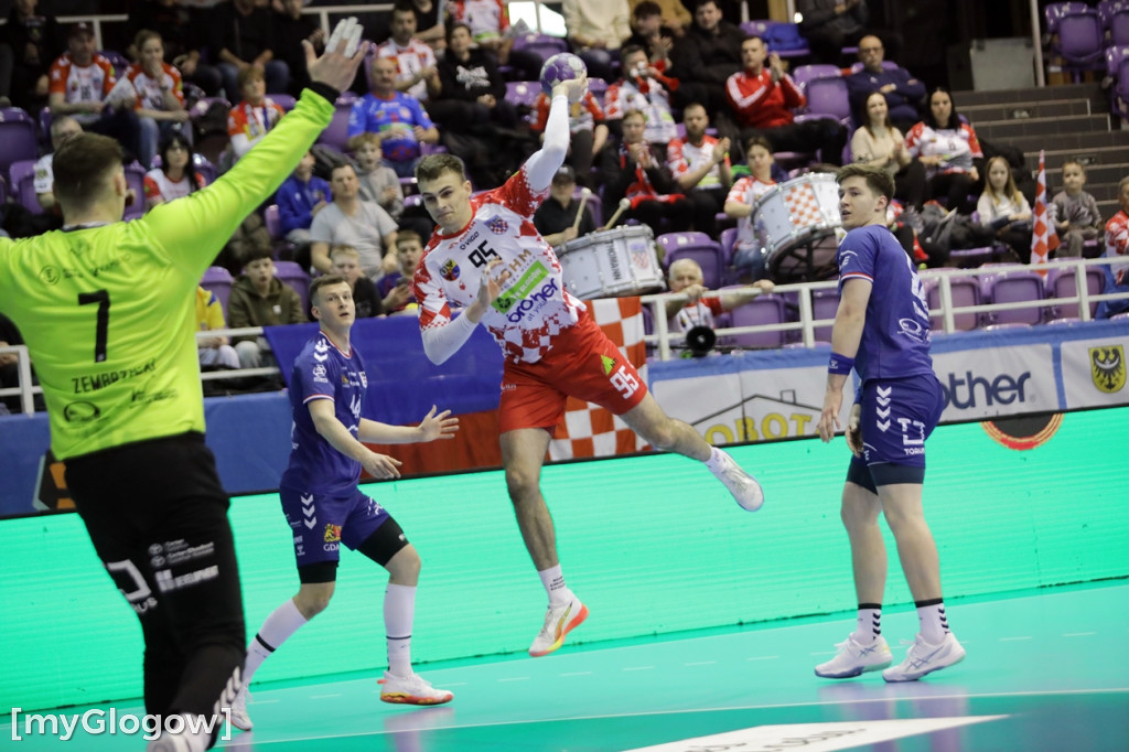 Zacięta walka! Chrobry grał z Wybrzeżem