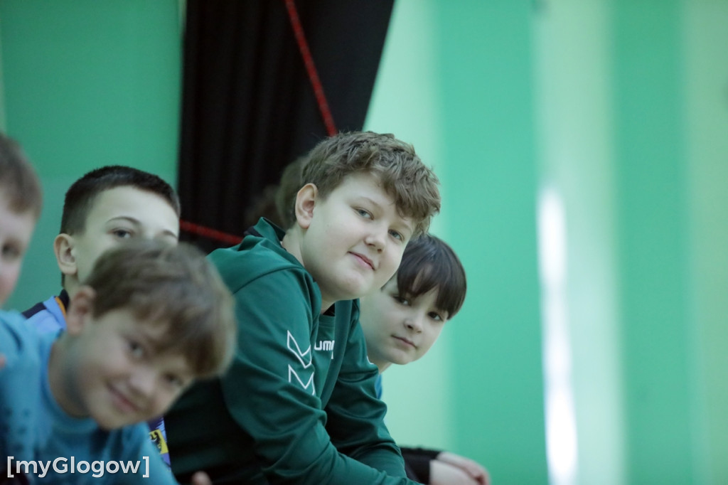 Osiem szkół w turnieju w piłkę ręczną