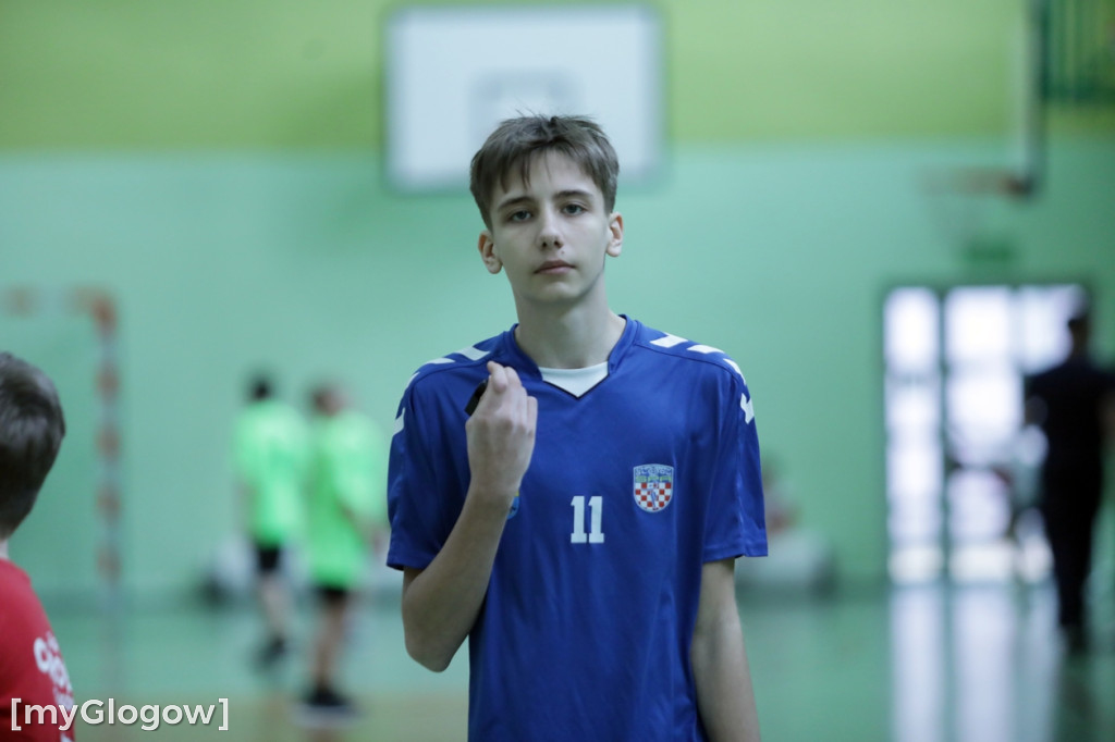 Osiem szkół w turnieju w piłkę ręczną