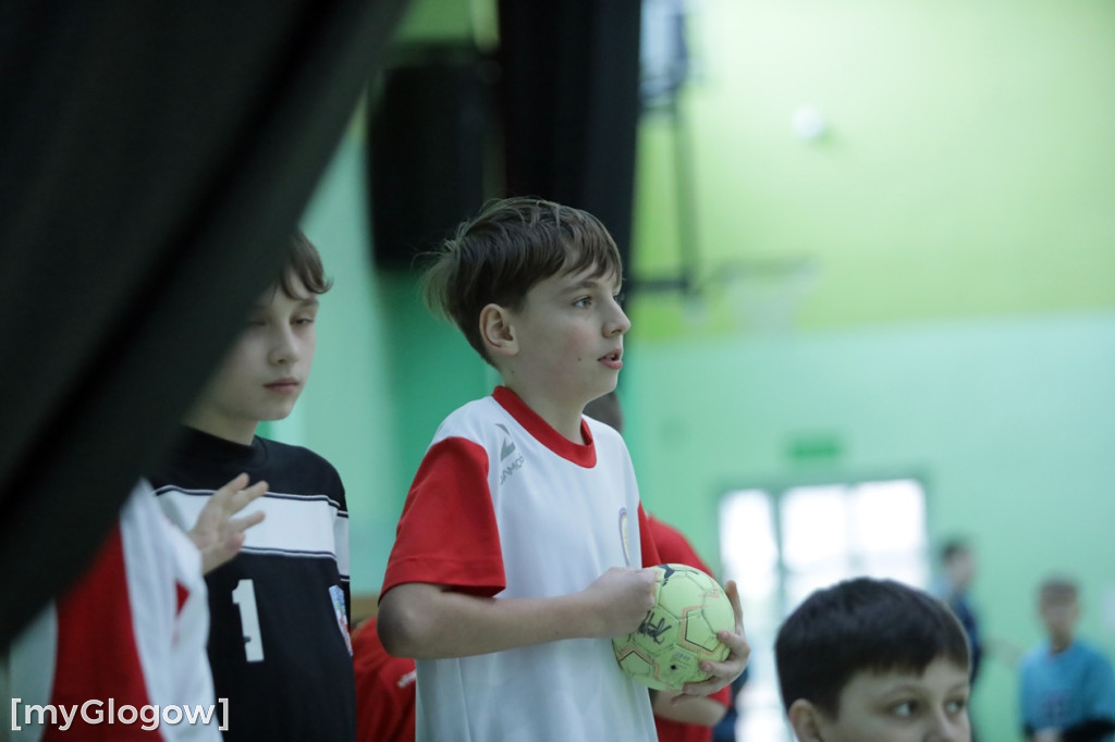 Osiem szkół w turnieju w piłkę ręczną