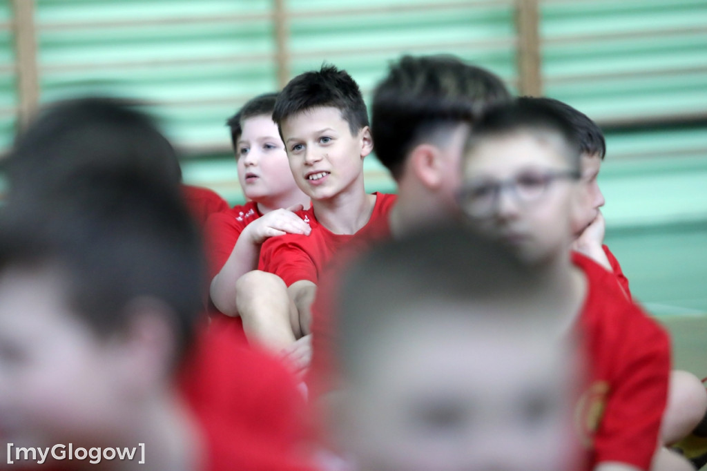 Osiem szkół w turnieju w piłkę ręczną