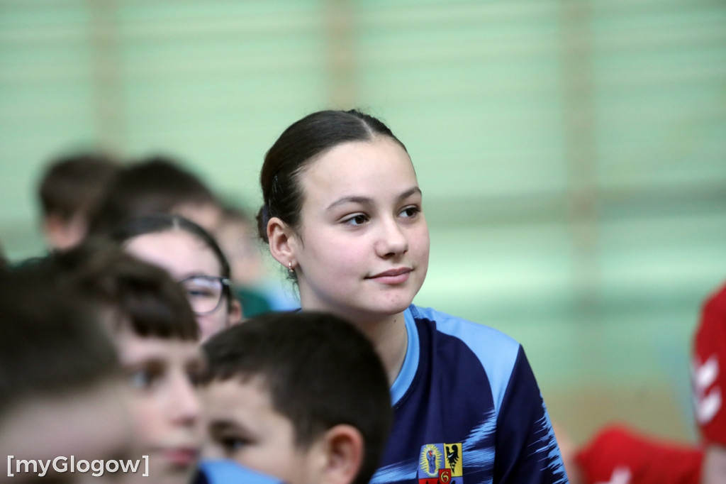 Osiem szkół w turnieju w piłkę ręczną