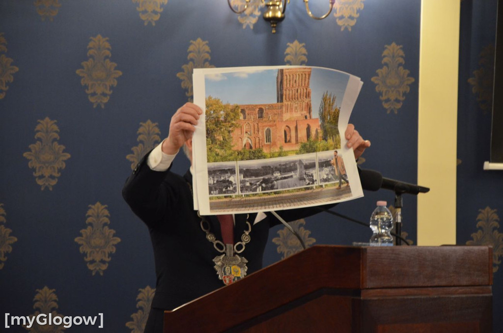 Sesja rady miejskiej Głogowa