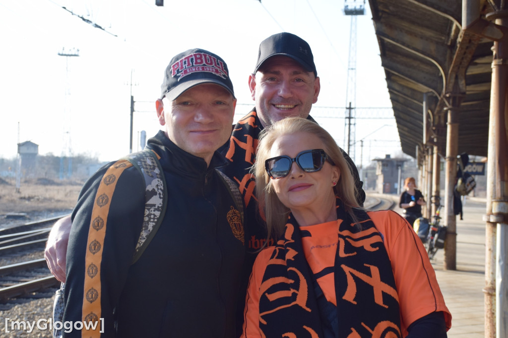 Specjalny pociąg z kibicami Chrobrego Głogów