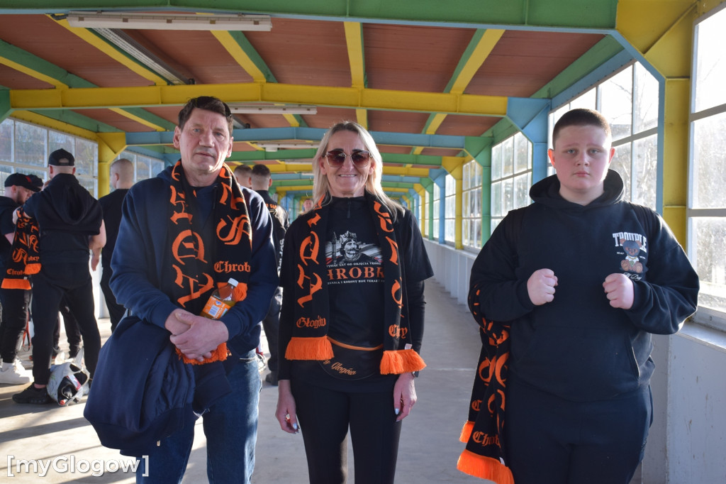 Specjalny pociąg z kibicami Chrobrego Głogów