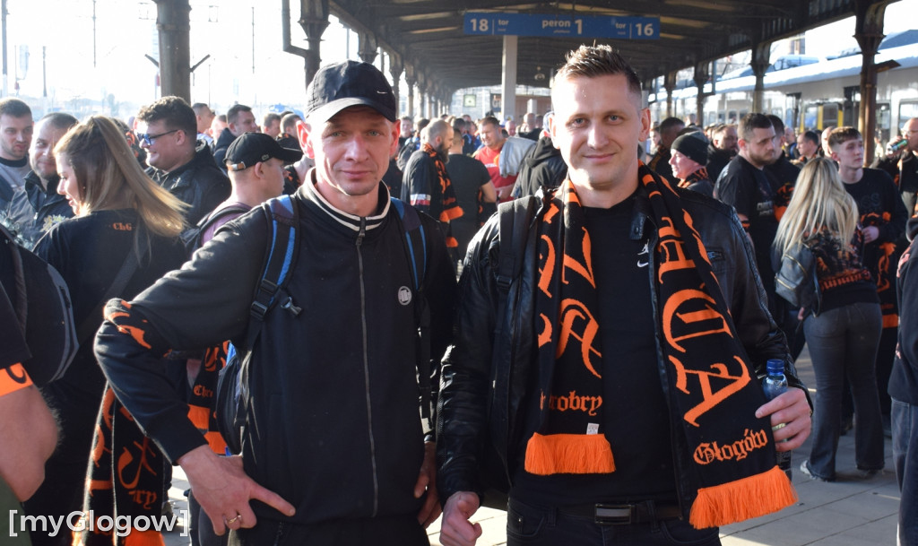 Specjalny pociąg z kibicami Chrobrego Głogów