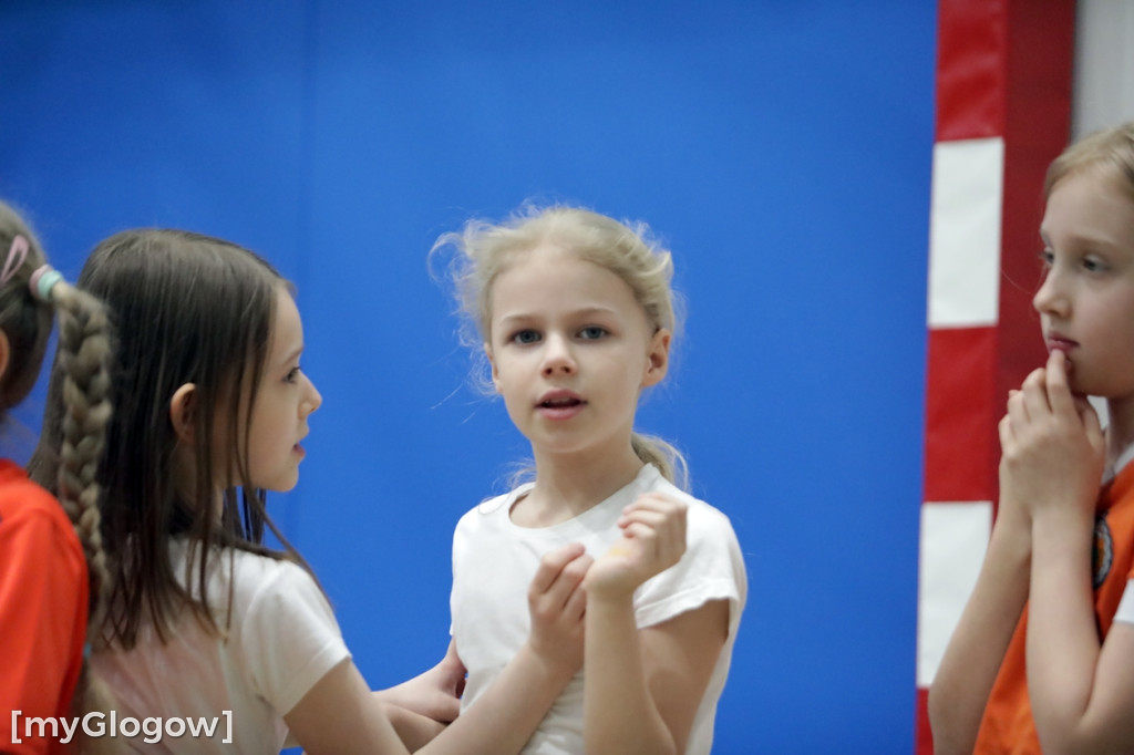Chrobry w szkole. był trening i autografy