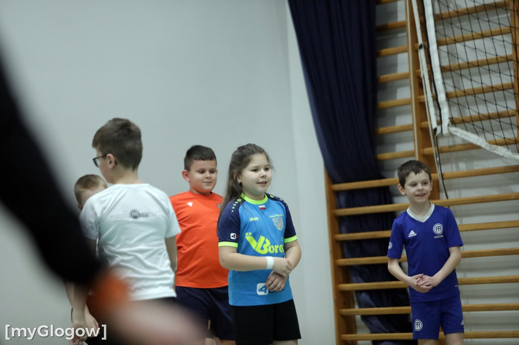 Chrobry w szkole. był trening i autografy