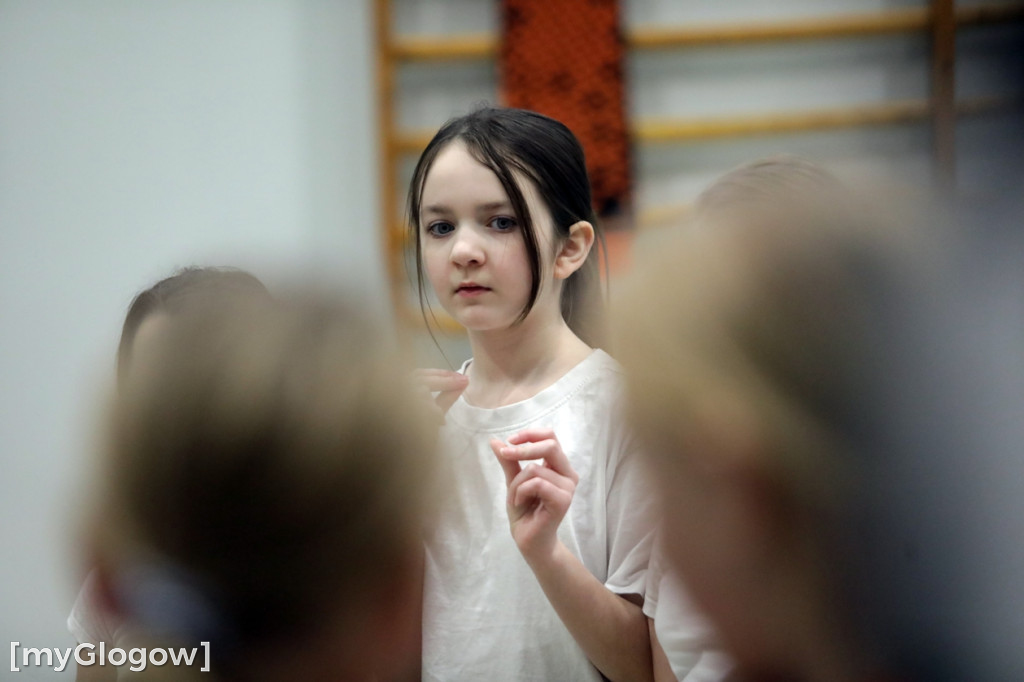 Chrobry w szkole. był trening i autografy