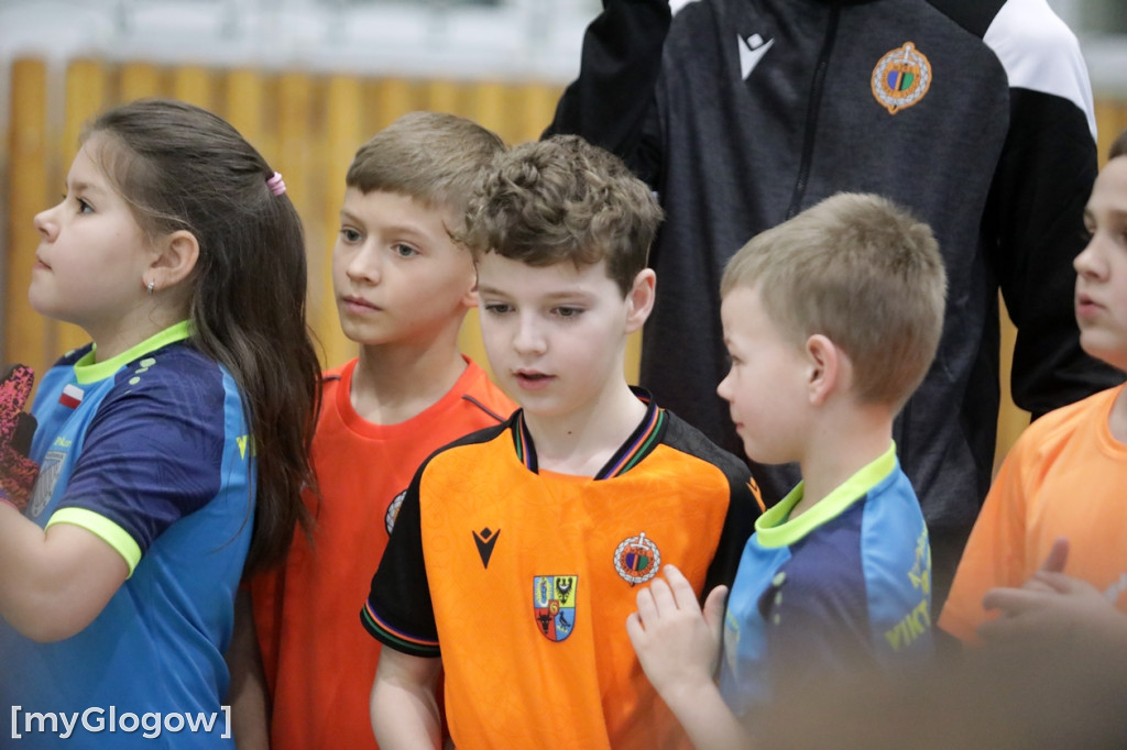 Chrobry w szkole. był trening i autografy
