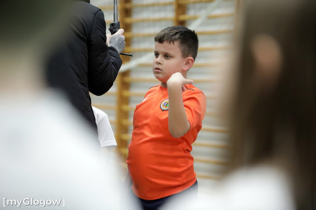 Chrobry w szkole. był trening i autografy