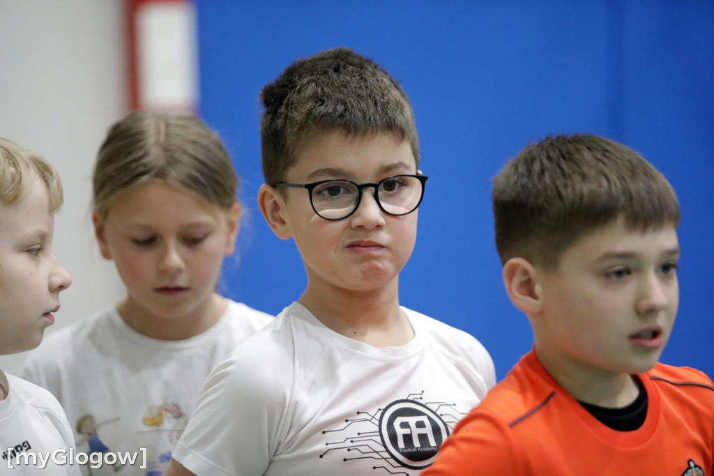 Chrobry w szkole. był trening i autografy