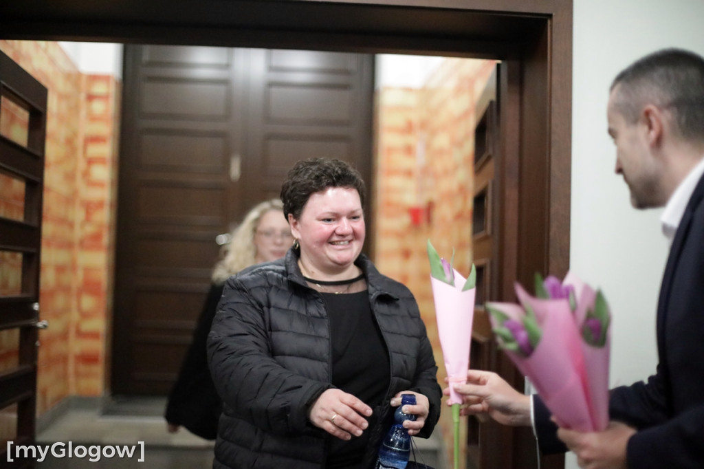 Każda kobieta z tulipanem od starosty