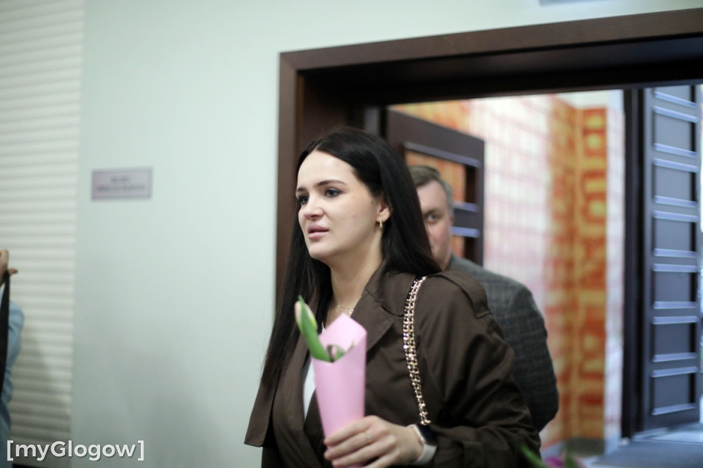 Każda kobieta z tulipanem od starosty