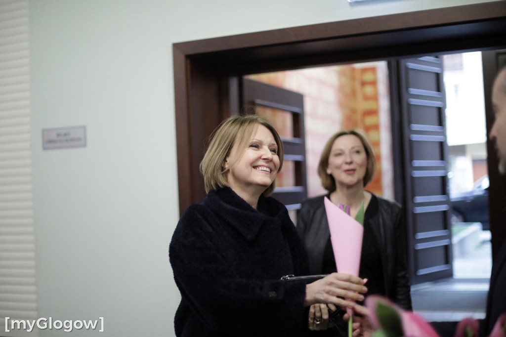 Każda kobieta z tulipanem od starosty