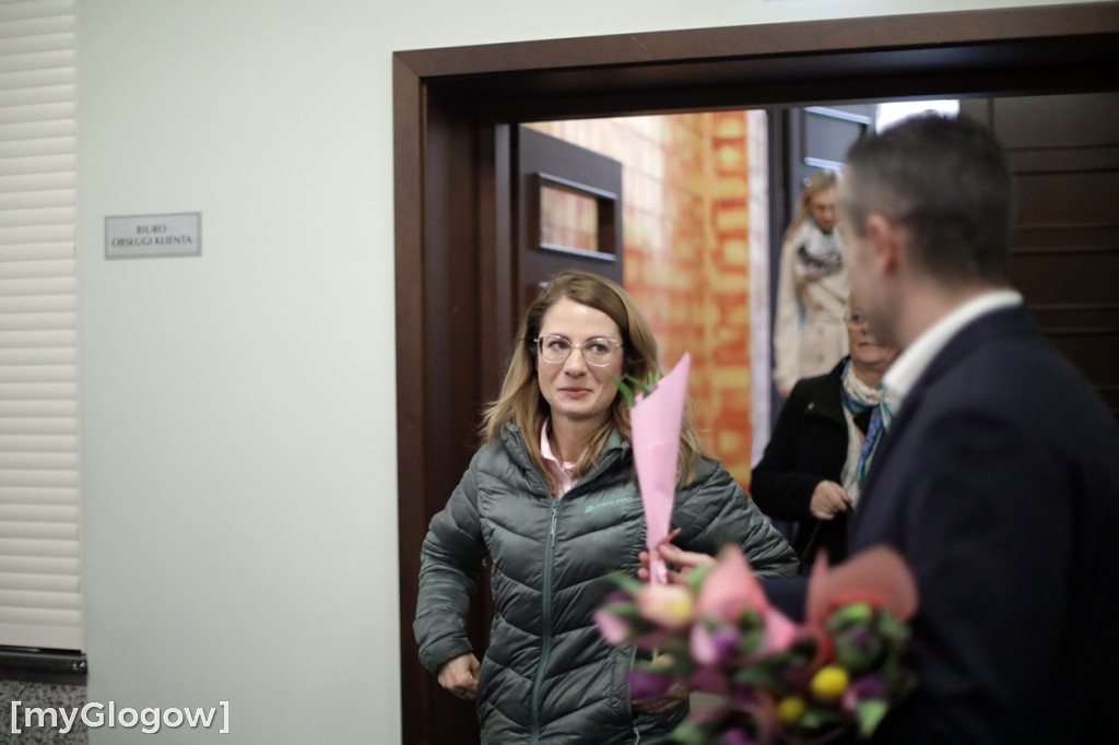 Każda kobieta z tulipanem od starosty