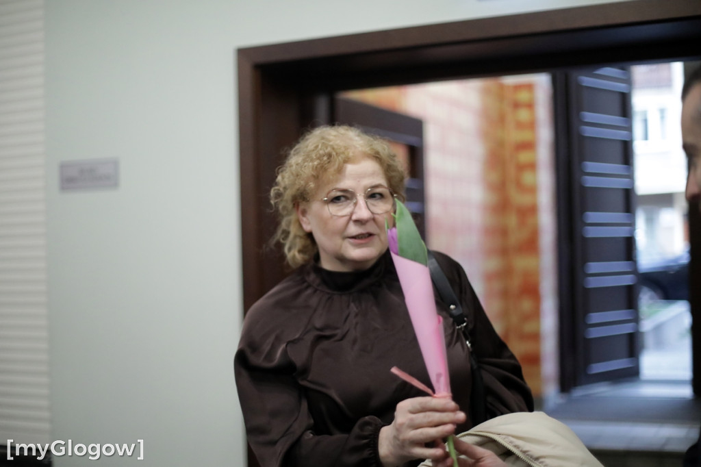 Każda kobieta z tulipanem od starosty