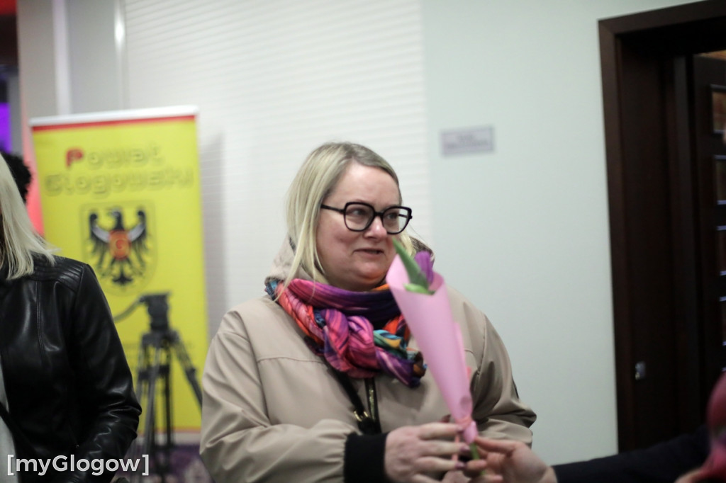 Każda kobieta z tulipanem od starosty