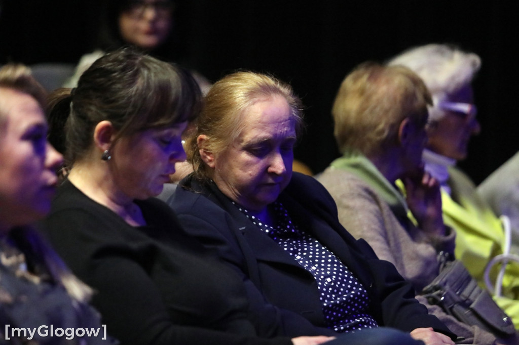 Każda kobieta z tulipanem od starosty