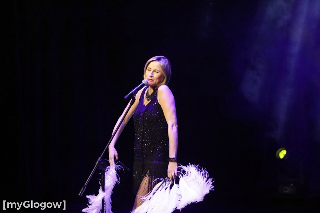 Każda kobieta z tulipanem od starosty