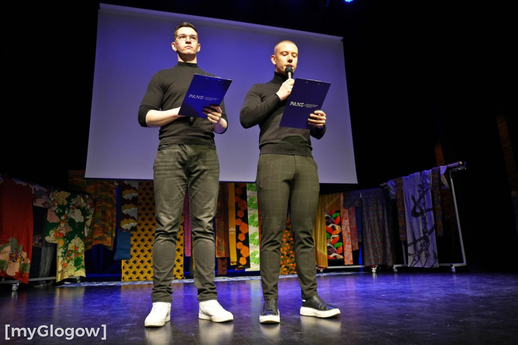 Egzamin zdany na scenie