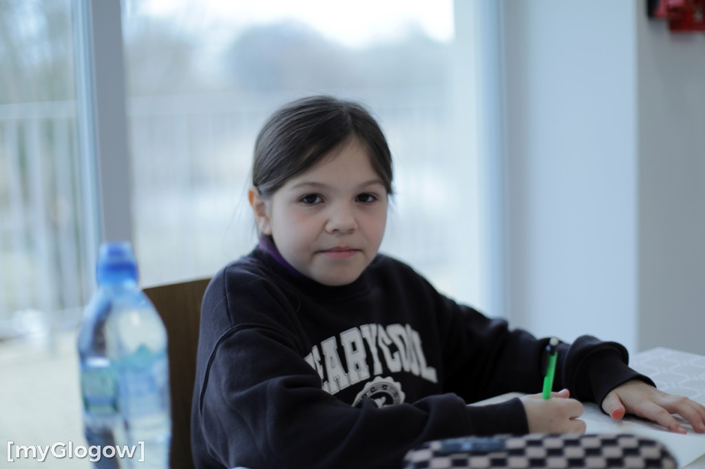 Całe rodziny malują maskotkę Neptuna