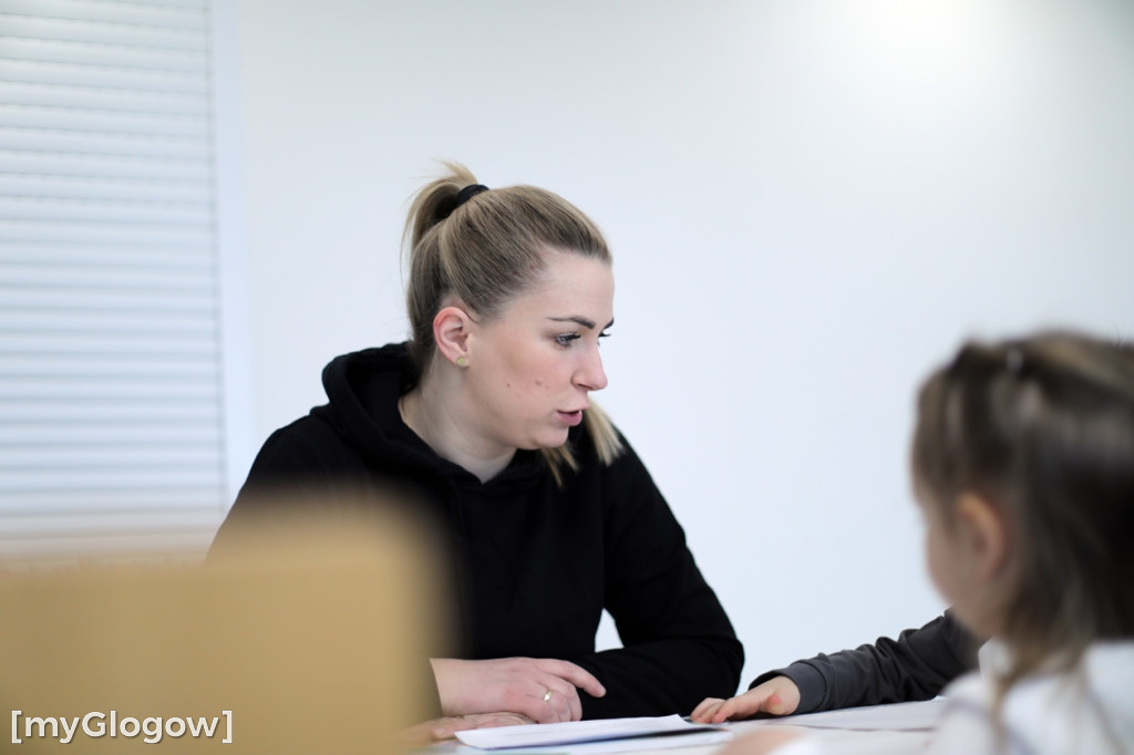 Całe rodziny malują maskotkę Neptuna
