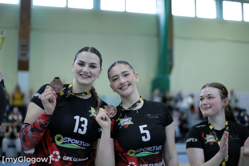 Siatkarki z Głogowa z brązowymi medalami