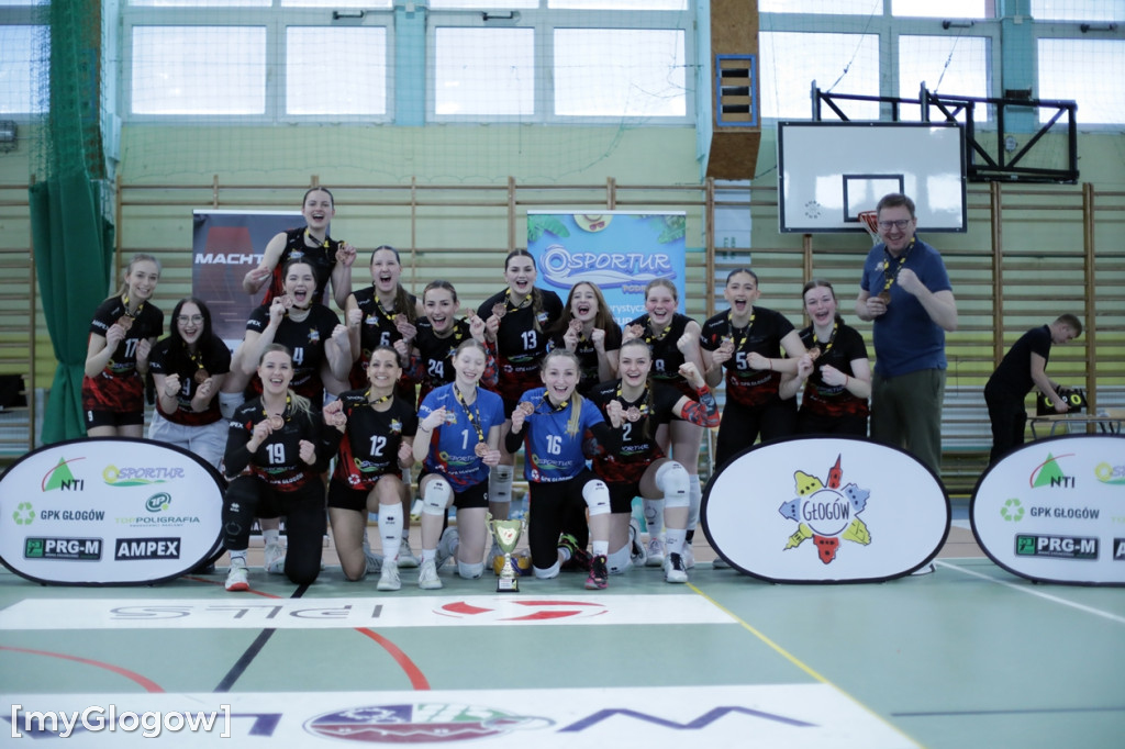 Siatkarki z Głogowa z brązowymi medalami