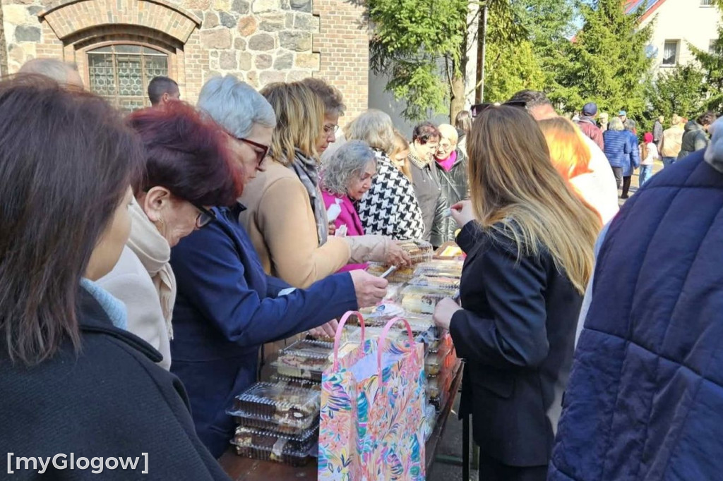 Dobro wraca. Przyszli, kupili i wsparli leczenie