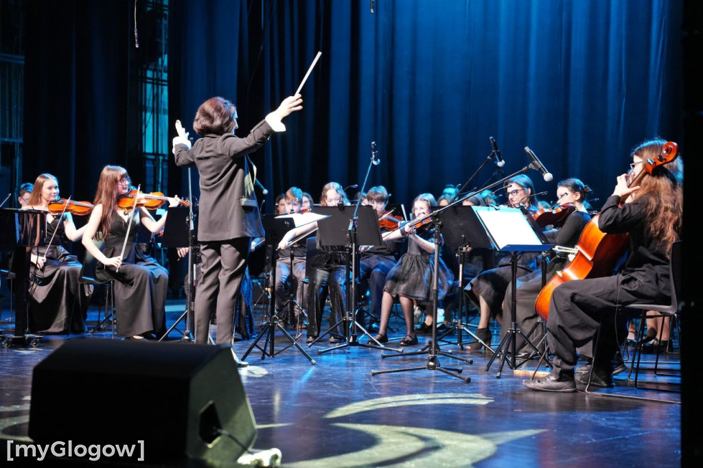 Muzyka filmowa w MOK-u