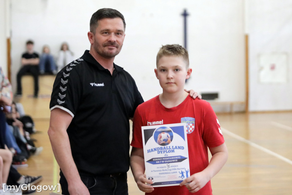 W Jerzmanowej grali w piłkę ręczną