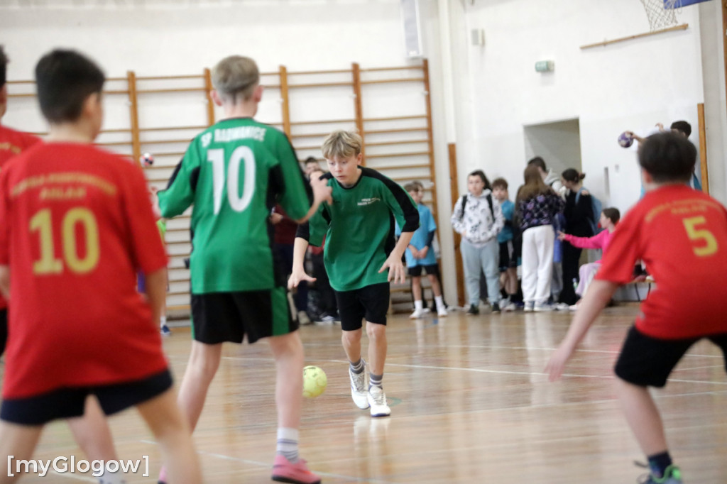 W Jerzmanowej grali w piłkę ręczną