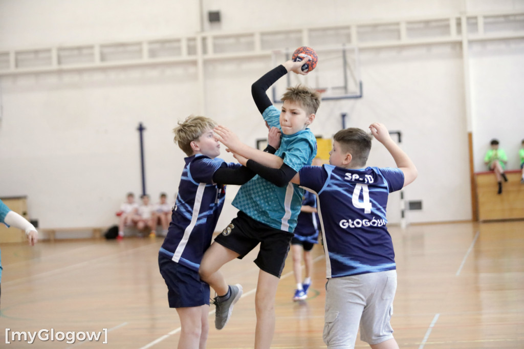 W Jerzmanowej grali w piłkę ręczną