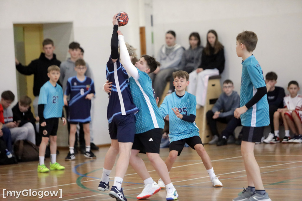 W Jerzmanowej grali w piłkę ręczną